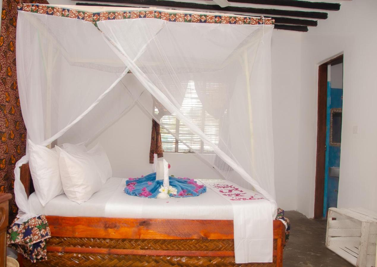 Kasuku Villa Джамбиани Екстериор снимка